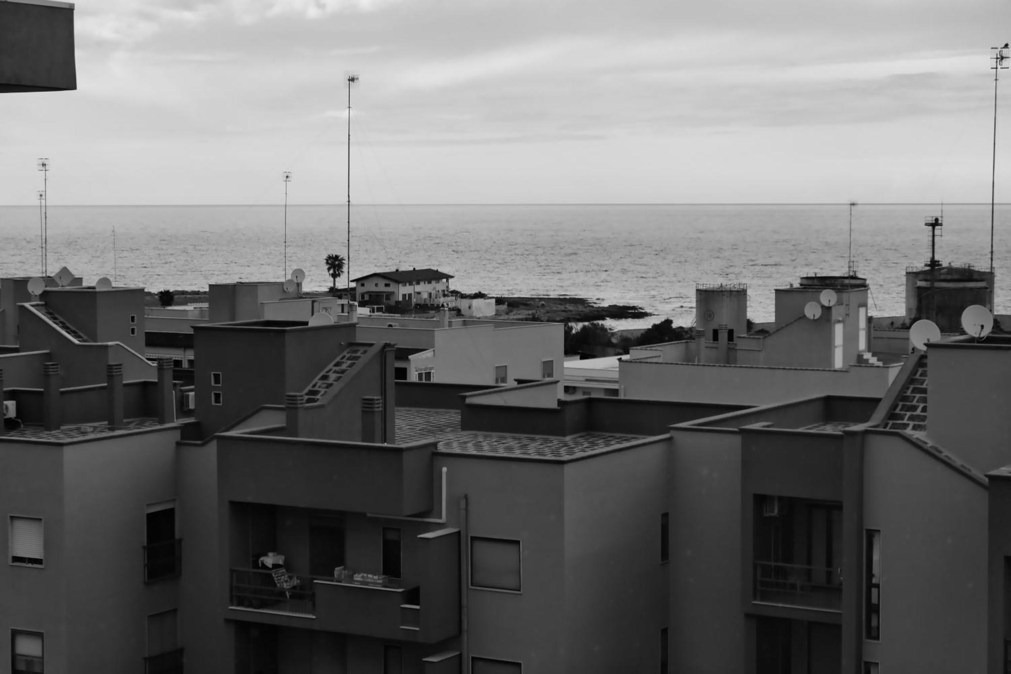 Mare Mary - Appartamento Vista Mare A Monopoli Exterior foto